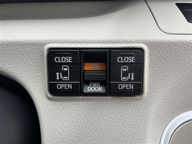 【　パワースライドドア　】ワンタッチでスライドドアの電動開閉が可能です♪♪