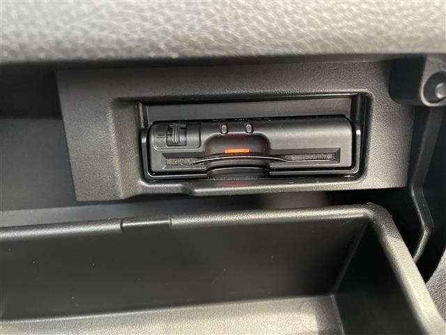 【　ＥＴＣ　】今やカーライフにおける重要性はナビにも匹敵するのではないでしょうか？セットアップを行うことで利用可能になります！