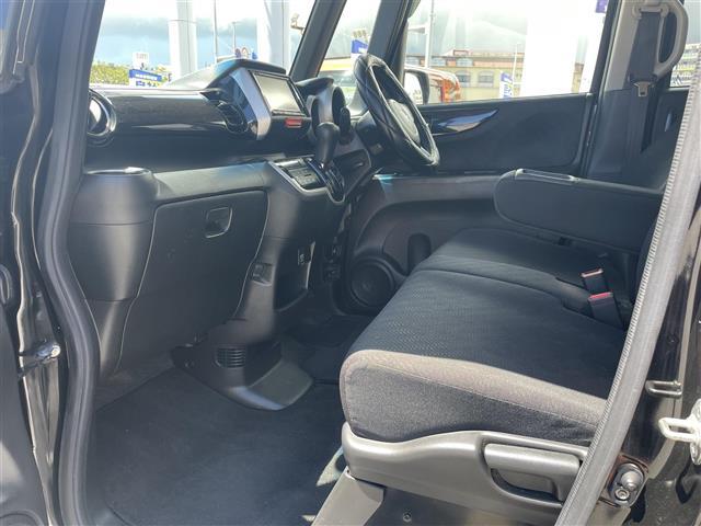 店舗にて現車の確認もいただけますので、お電話で在庫のご確認の上是非ご来店くださいませ。／／／／／／