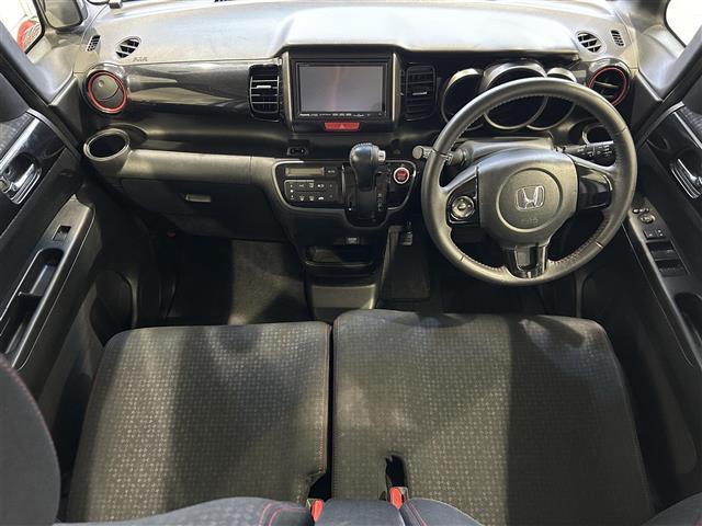 ◆平成２７年式５月登録【ＮＢＯＸカスタム】が入荷致しました！！