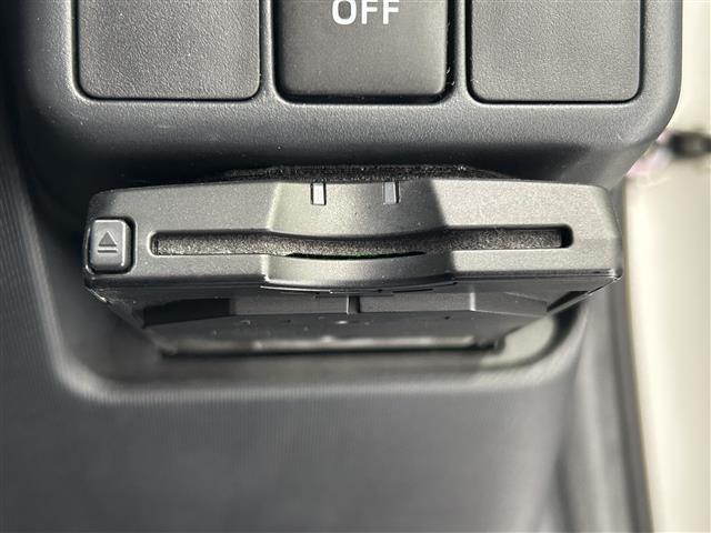 【　ＥＴＣ　】今やカーライフにおける重要性はナビにも匹敵するのではないでしょうか？セットアップを行うことで利用可能になります！