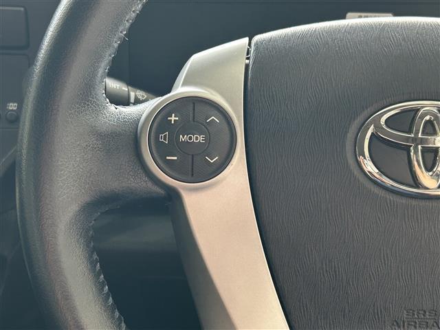 【　ステアリングスイッチ　】手元のスイッチでナビ操作が可能です！！非常に便利な機能です。取り付けのナビによってはオプション設定となっております！詳しくはスタッフまで♪