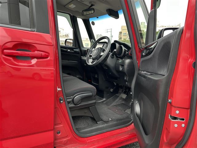 店舗にて現車の確認もいただけますので、お電話で在庫のご確認の上是非ご来店くださいませ！！！