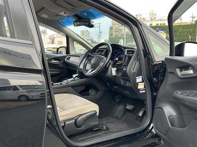 店舗にて現車の確認もいただけますので、お電話で在庫のご確認の上是非ご来店くださいませ！！！