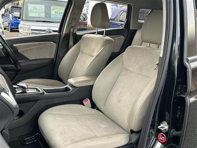 店舗にて現車の確認もいただけますので、お電話で在庫のご確認の上是非ご来店くださいませ！！！