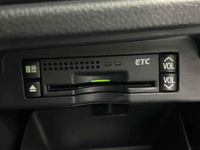 【　ＥＴＣ　】今やカーライフにおける重要性はナビにも匹敵するのではないでしょうか？セットアップを行うことで利用可能になります！