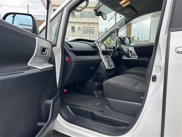 店舗にて現車の確認もいただけますので、お電話で在庫のご確認の上是非ご来店くださいませ！！！