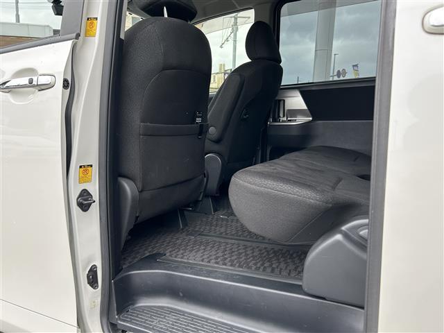 店舗にて現車の確認もいただけますので、お電話で在庫のご確認の上是非ご来店くださいませ！！！