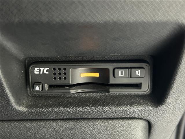 【　ＥＴＣ　】今やカーライフにおける重要性はナビにも匹敵するのではないでしょうか？セットアップを行うことで利用可能になります！