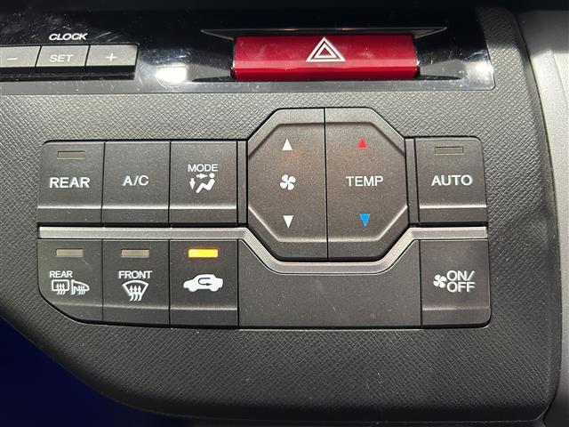 【　オートエアコン　】車内温度を感知して自動で温度調整をしてくれるのでいつでも快適な車内空間を創り上げます！