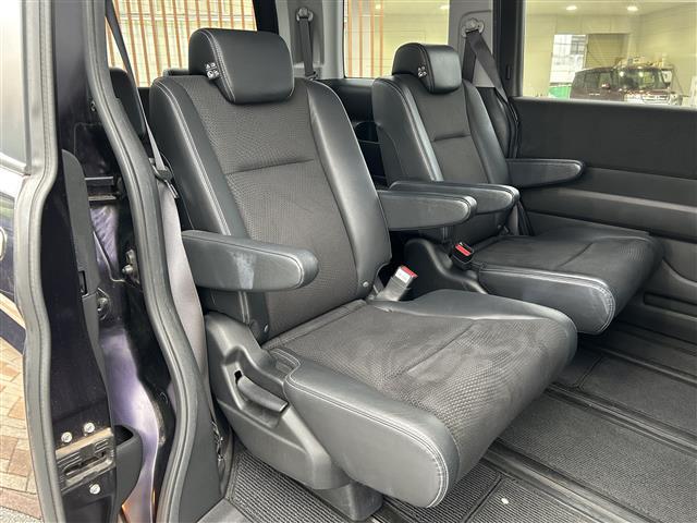 店舗にて現車の確認もいただけますので、お電話で在庫のご確認の上是非ご来店くださいませ！！！