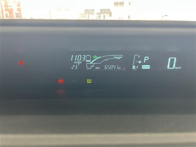 アクア Ｇ　ソフトレザーセレクション　本土仕入　純正ナビ　フルセグＴＶ　ＣＤ再生　Ｂｌｕｅｔｏｏｔｈ接続　ＥＴＣ　バックカメラ　純正フロアマット　パワーステアリング　アイドリングストップ　オートライト　プッシュスタート　スマートキー（12枚目）