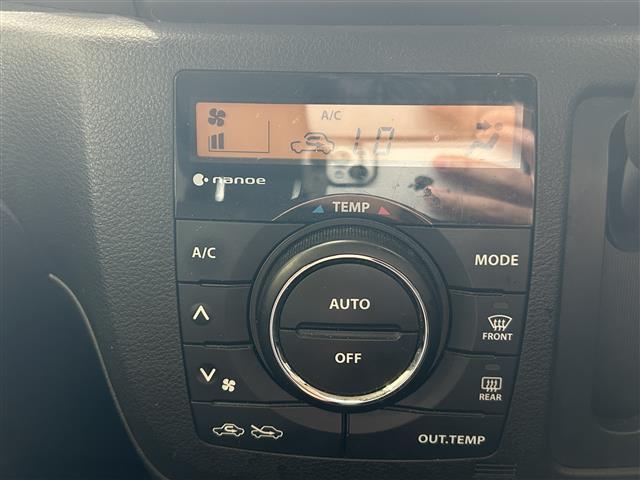 スペーシアカスタムＺ ターボ　本土仕入　純正ナビ　フルセグＴＶ　Ｂｌｕｅｔｏｏｔｈ接続　ＥＴＣ　バックカメラ　ドライブレコーダー　両側パワースライドドア　衝撃軽減ブレーキ　オートライト　プッシュスタート　スマートキー　スペアキー（17枚目）