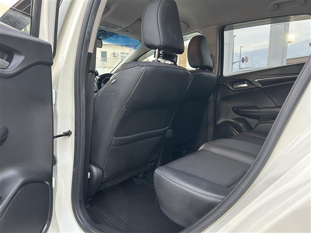 店舗にて現車の確認もいただけますので、お電話で在庫のご確認の上是非ご来店くださいませ！！！