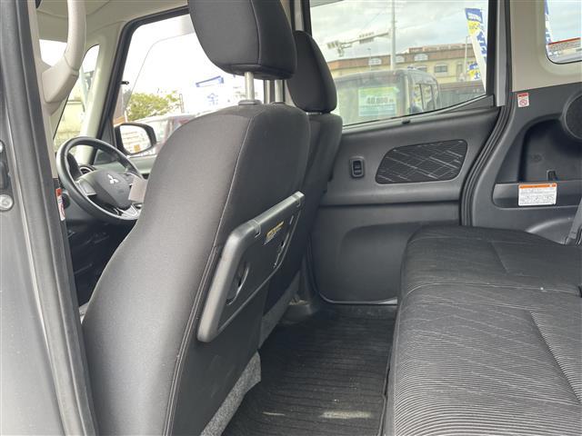 店舗にて現車の確認もいただけますので、お電話で在庫のご確認の上是非ご来店くださいませ。／／／／／／