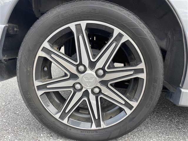 店舗にて現車の確認もいただけますので、お電話で在庫のご確認の上是非ご来店くださいませ。／／／／／／