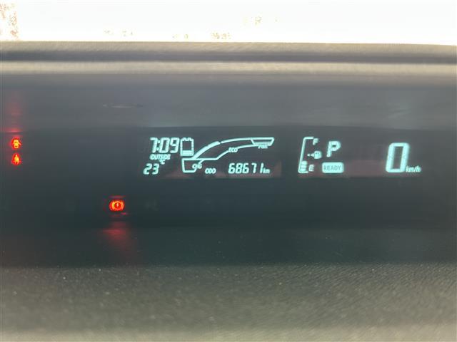 アクア Ｇ　本土仕入　純正ナビ　ＥＴＣ　パワーステアリング　パワーウィンドウ　アイドリングストップ　純正フロアマット　オートライト　ＬＥＤッドライト　プッシュスタート　スマートキー　スペアキー　取扱説明書（5枚目）