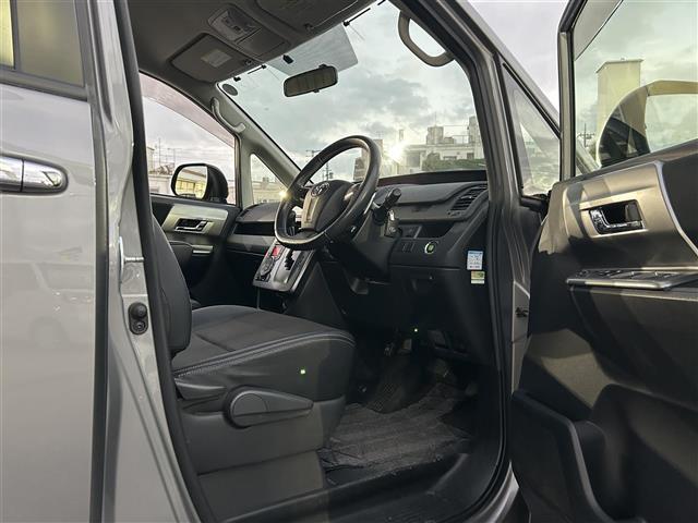 店舗にて現車の確認もいただけますので、お電話で在庫のご確認の上是非ご来店くださいませ！！！