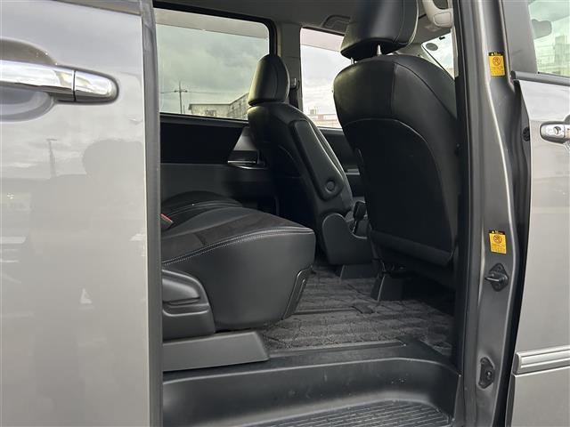 店舗にて現車の確認もいただけますので、お電話で在庫のご確認の上是非ご来店くださいませ！！！