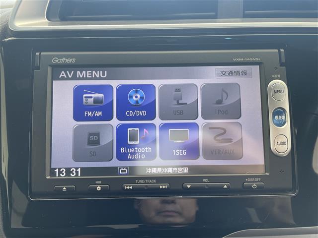 フィットハイブリッド Ｓパッケージ　本土仕入　純正ナビ　フルセグＴＶ　Ｂｌｕｅｔｏｏｔｈ接続　バックカメラ　ＣＤ／ＤＶＤ再生　クルーズコントロール　アイドリングストップ　オートライト　プッシュスタート　スマートキー　スペアキー（3枚目）