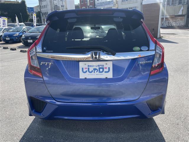 フィットハイブリッド Ｓパッケージ　本土仕入　純正ナビ　フルセグＴＶ　Ｂｌｕｅｔｏｏｔｈ接続　バックカメラ　ＣＤ／ＤＶＤ再生　クルーズコントロール　アイドリングストップ　オートライト　プッシュスタート　スマートキー　スペアキー（31枚目）