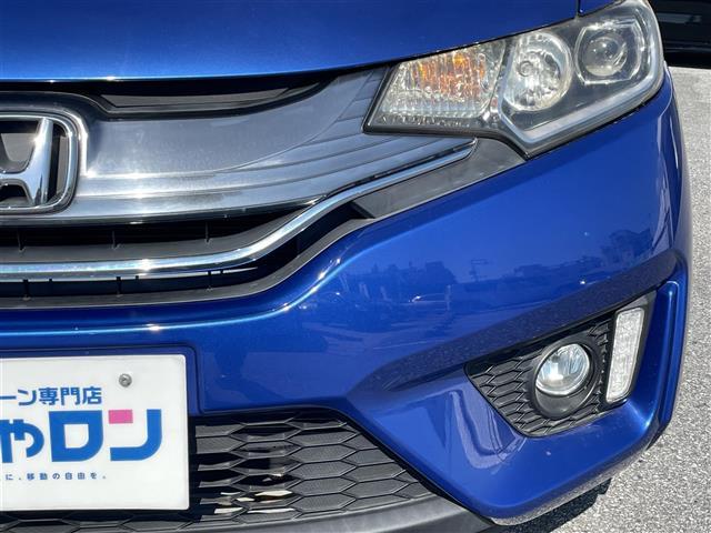 フィットハイブリッド Ｓパッケージ　本土仕入　純正ナビ　フルセグＴＶ　Ｂｌｕｅｔｏｏｔｈ接続　バックカメラ　ＣＤ／ＤＶＤ再生　クルーズコントロール　アイドリングストップ　オートライト　プッシュスタート　スマートキー　スペアキー（33枚目）