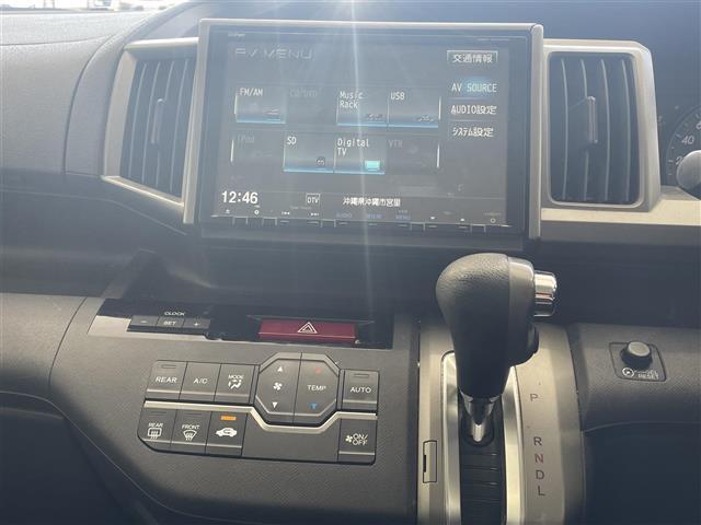 ステップワゴン Ｇ　本土仕入　純正ナビ　ＴＶ　バックカメラ　ＣＤ／ＤＶＤ再生　ＥＴＣ　片側パワースライドドア　フリップダウンモニター　アイドリングストップ　オートライト　スマートキー　ドライブレコーダー（13枚目）