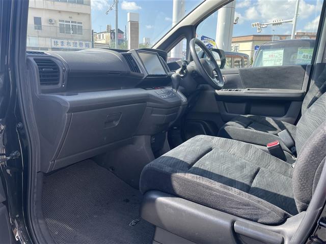 ステップワゴン Ｇ　本土仕入　純正ナビ　ＴＶ　バックカメラ　ＣＤ／ＤＶＤ再生　ＥＴＣ　片側パワースライドドア　フリップダウンモニター　アイドリングストップ　オートライト　スマートキー　ドライブレコーダー（17枚目）