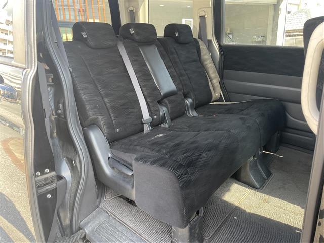 ステップワゴン Ｇ　本土仕入　純正ナビ　ＴＶ　バックカメラ　ＣＤ／ＤＶＤ再生　ＥＴＣ　片側パワースライドドア　フリップダウンモニター　アイドリングストップ　オートライト　スマートキー　ドライブレコーダー（22枚目）