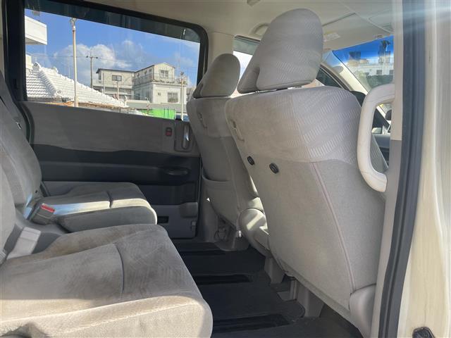 ステップワゴン Ｇ　インターナビ　コンフォートセレクション　本土仕入　純正ナビ　ＴＶ　バックカメラ　ＥＴＣ　両側パワースライドドア　フリップダウンモニター　クルーズコントロール　オートライト　スマートキー　スペアキー　アイドリングストップ　純正フロアマット（20枚目）