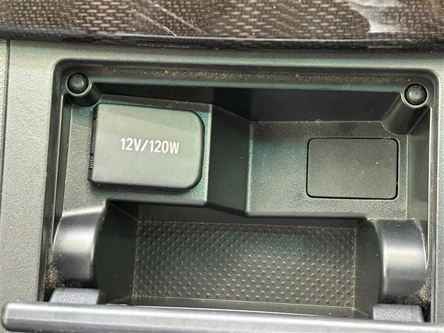 店舗にて現車の確認もいただけますので、お電話で在庫のご確認の上是非ご来店くださいませ。