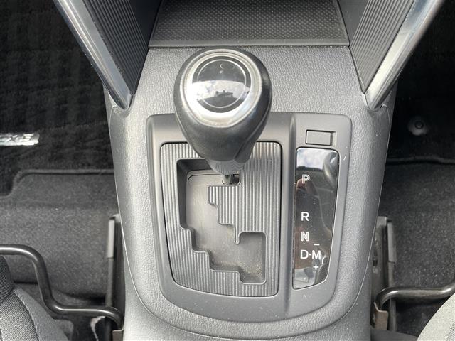 店舗にて現車の確認もいただけますので、お電話で在庫のご確認の上是非ご来店くださいませ。