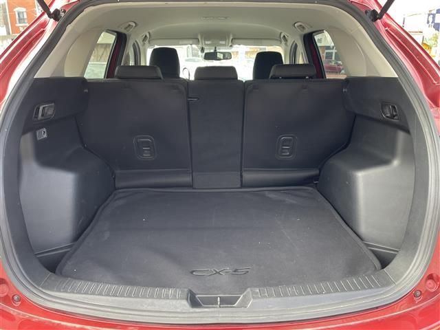 店舗にて現車の確認もいただけますので、お電話で在庫のご確認の上是非ご来店くださいませ。