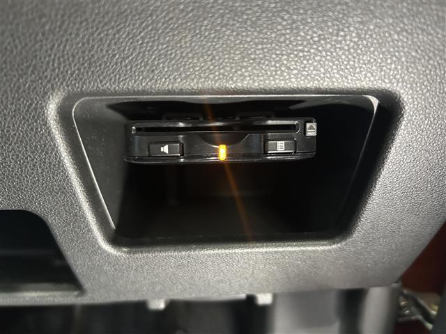 【　ＥＴＣ　】今やカーライフにおける重要性はナビにも匹敵するのではないでしょうか？セットアップを行うことで利用可能になります！