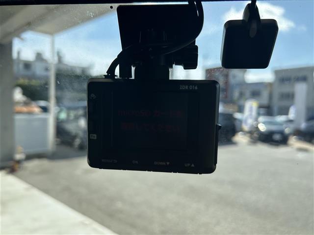 【　ドライブレコーダー　】運転中の記録を残します。事故などを起こした起こされた時の証拠を残します。