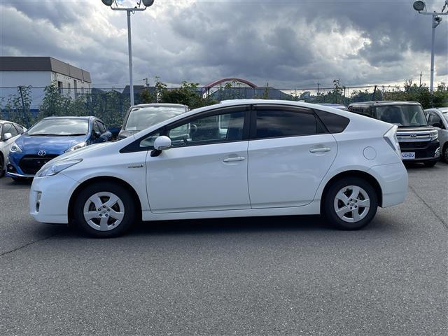 プリウス S 社外ナビ(HDD・DVD)・TV・バックカメラ・ワンオーナ-・スマートキー・ウィンカーミラー・オートライト・純正フロアマット・純正アルミホイール(8枚目)