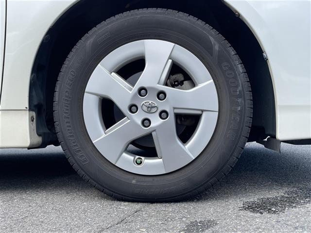 プリウス S 社外ナビ(HDD・DVD)・TV・バックカメラ・ワンオーナ-・スマートキー・ウィンカーミラー・オートライト・純正フロアマット・純正アルミホイール(33枚目)