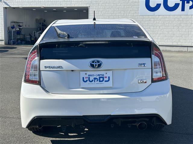 プリウス Sツーリングセレクション 純正ナビ(SD・DVD・TV)・バックカメラ・ワンオーナー・Bluetooth・プッシュボタン・スマートキー・電格ミラー・ドアバイザー(11枚目)