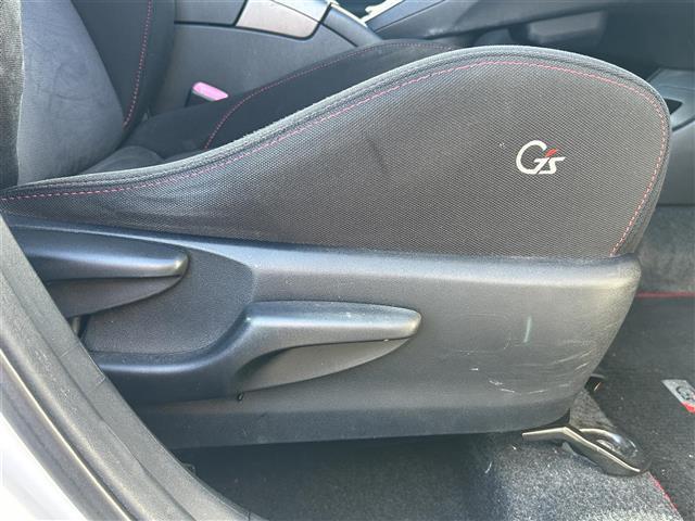 プリウス Sツーリングセレクション 純正ナビ(SD・DVD・TV)・バックカメラ・ワンオーナー・Bluetooth・プッシュボタン・スマートキー・電格ミラー・ドアバイザー(34枚目)