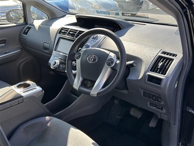 プリウスアルファ S 純正ナビ(SD・DVD・TV)・バックカメラ・ETC・エンジンスタートボタン・スマートキー・純正フロアマット・純正ドアバイザー(13枚目)