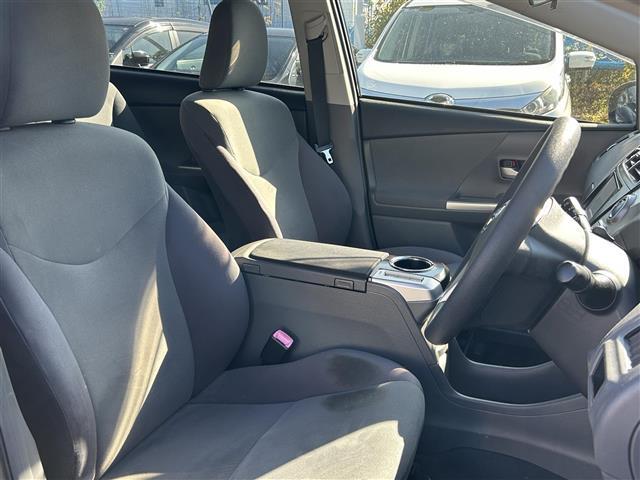 プリウスアルファ S 純正ナビ(SD・DVD・TV)・バックカメラ・ETC・エンジンスタートボタン・スマートキー・純正フロアマット・純正ドアバイザー(14枚目)