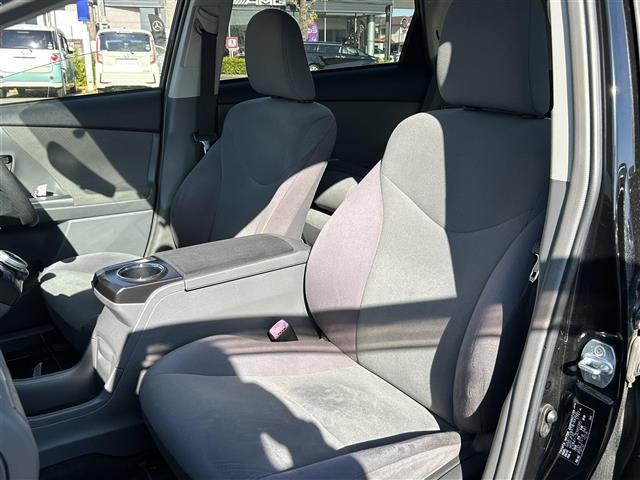 プリウスアルファ S 純正ナビ(SD・DVD・TV)・バックカメラ・ETC・エンジンスタートボタン・スマートキー・純正フロアマット・純正ドアバイザー(15枚目)