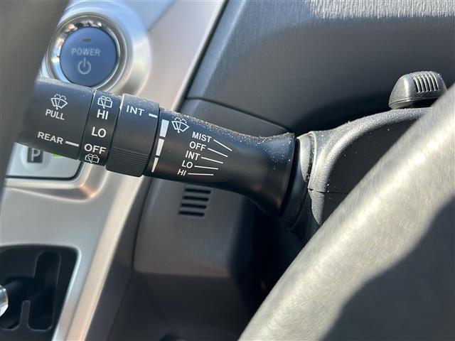 プリウスアルファ S 純正ナビ(SD・DVD・TV)・バックカメラ・ETC・エンジンスタートボタン・スマートキー・純正フロアマット・純正ドアバイザー(24枚目)