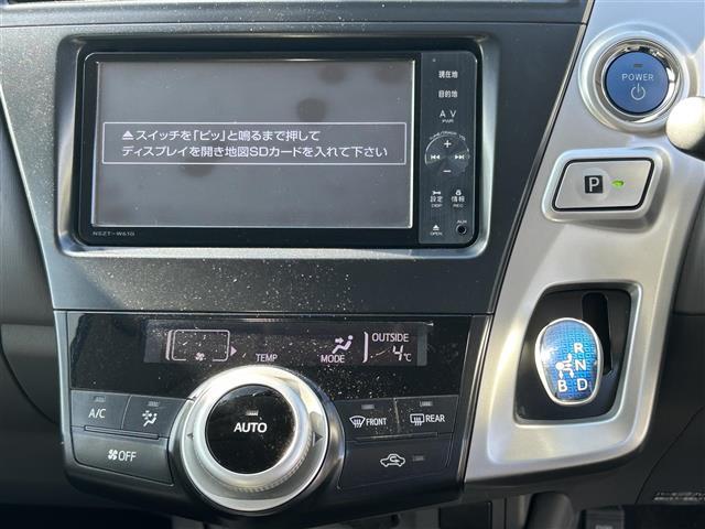 プリウスアルファ S 純正ナビ(SD・DVD・TV)・バックカメラ・ETC・エンジンスタートボタン・スマートキー・純正フロアマット・純正ドアバイザー(26枚目)