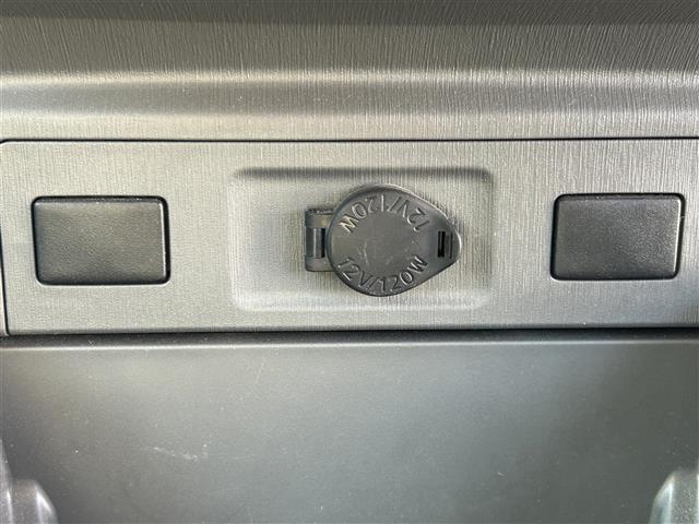 プリウスアルファ S 純正ナビ(SD・DVD・TV)・バックカメラ・ETC・エンジンスタートボタン・スマートキー・純正フロアマット・純正ドアバイザー(28枚目)