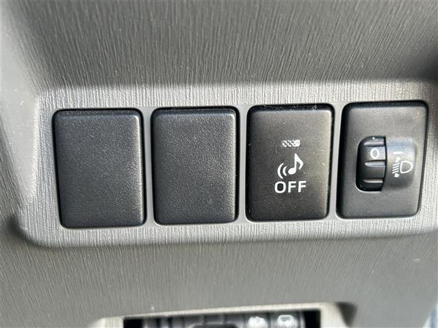 プリウスアルファ S 純正ナビ(SD・DVD・TV)・バックカメラ・ETC・エンジンスタートボタン・スマートキー・純正フロアマット・純正ドアバイザー(31枚目)