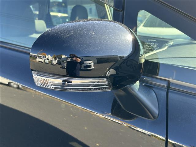 プリウスアルファ S 純正ナビ(SD・DVD・TV)・バックカメラ・ETC・エンジンスタートボタン・スマートキー・純正フロアマット・純正ドアバイザー(33枚目)