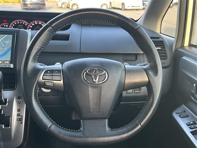 ヴォクシー ＺＳ　煌ＩＩ　ナビ・バックカメラ・プッシュボタン・スマートキー・両側パワースライドドア（22枚目）