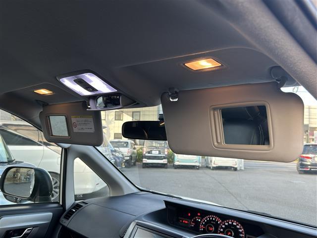 ヴォクシー ＺＳ　煌ＩＩ　ナビ・バックカメラ・プッシュボタン・スマートキー・両側パワースライドドア（34枚目）