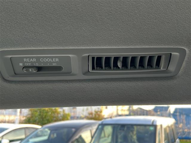 ヴォクシー ＺＳ　煌ＩＩ　ナビ・バックカメラ・プッシュボタン・スマートキー・両側パワースライドドア（36枚目）